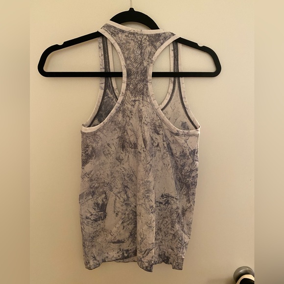 Lululemon Swiftly Tank, Size 4, Multi Dye White/Grey - Picture 2 of 5